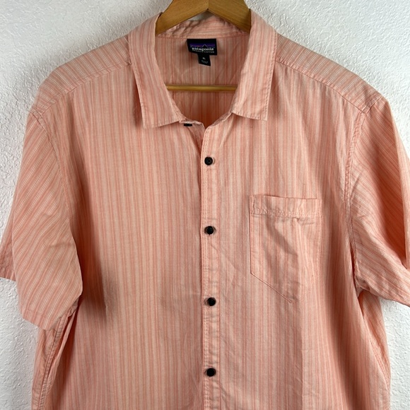 Perfect Patagonia men’s short sleeve organic cotton button shirt XL - Picture 2 of 7